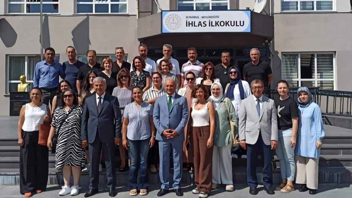 UYUM HAFTAMIZDA İL MİLLİ EĞİTİM ŞUBE MÜDÜRÜMÜZ VE İLÇE MİLLİ EĞİTİM MÜDÜRÜMÜZÜN ZİYARETİ